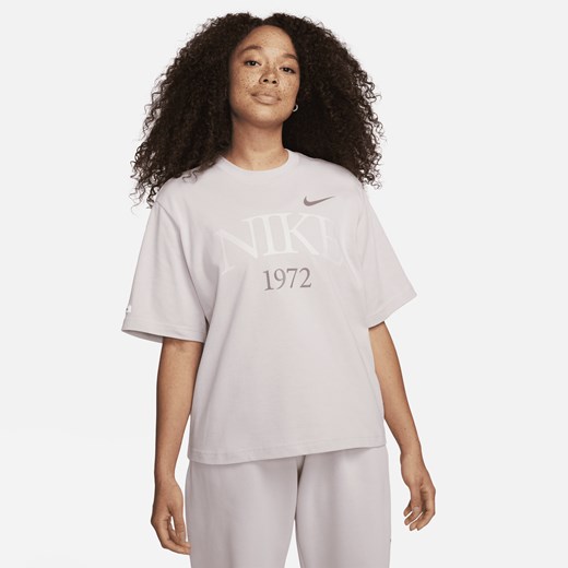 Bluzka damska Nike bawełniana z napisem z krótkimi rękawami 