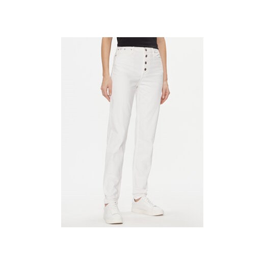 Calvin Klein Jeans Jeansy J20J222765 Biały Mom Fit ze sklepu MODIVO w kategorii Jeansy damskie - zdjęcie 169812305