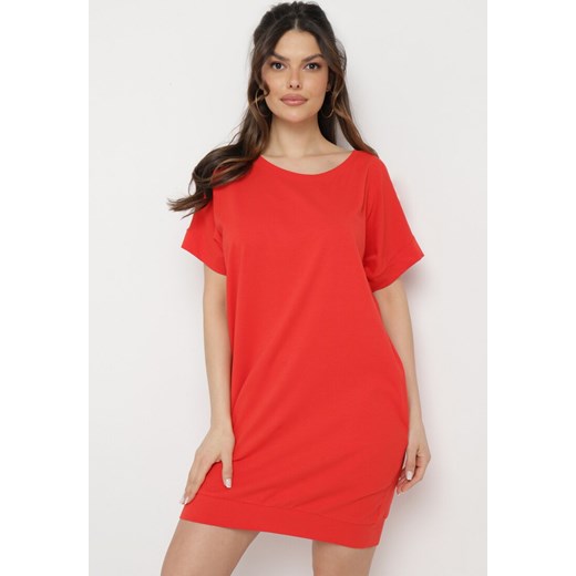 Czerwona Pudełkowa Sukienka T-shirtowa o Krótkim Kroju Orlella M wyprzedaż Born2be Odzież