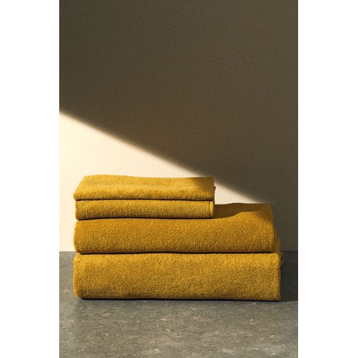 H & M - Duży ręcznik kąpielowy z frotte - Żółty ze sklepu H&M w kategorii Ręczniki - zdjęcie 169834109