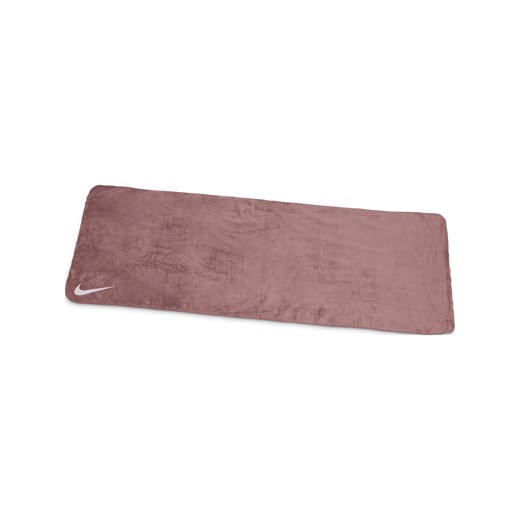 Ręcznik do jogi Nike - Fiolet ze sklepu Nike poland w kategorii Ręczniki - zdjęcie 169839329