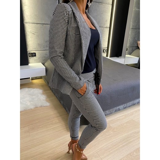 Modnakiecka.pl spodnie damskie eleganckie na wiosnę 