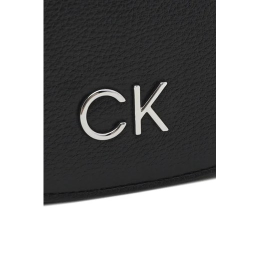 Listonoszka czarna Calvin Klein matowa elegancka 