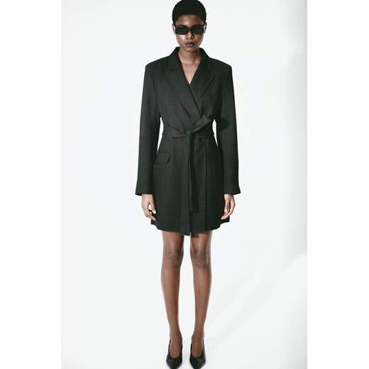 H & M - Sukienka żakietowa z wiązanym paskiem - Czarny H & M XL H&M