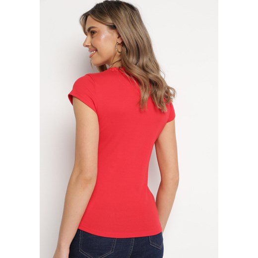 Czerwony Bawełniany T-shirt z Koronkową Wstawką Thinara M Born2be Odzież okazyjna cena