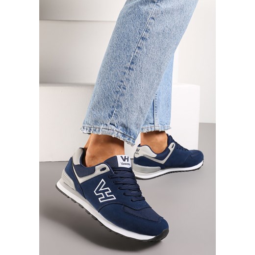Granatowe Sznurowane Buty Sportowe z Naszywką z Boku Koriala ze sklepu born2be.pl w kategorii Buty sportowe damskie - zdjęcie 169891797