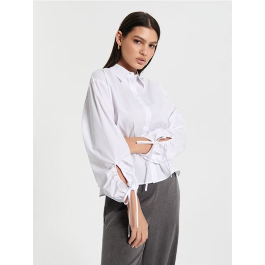 Sinsay - Koszula z wiązaniem - biały ze sklepu Sinsay w kategorii Koszule damskie - zdjęcie 169913826