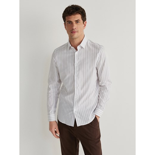 Reserved - Koszula slim fit w paski - biały ze sklepu Reserved w kategorii Koszule męskie - zdjęcie 169935095