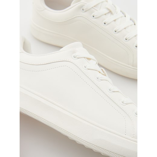 Reserved - Sneakersy z imitacji skóry - biały Reserved 43 Reserved