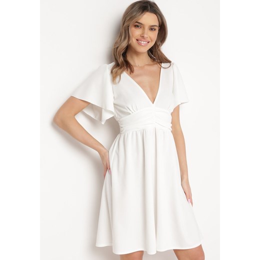 Biała Krótka Sukienka z Luźnym Rękawem Bainasa ze sklepu Born2be Odzież w kategorii Sukienki - zdjęcie 169936497