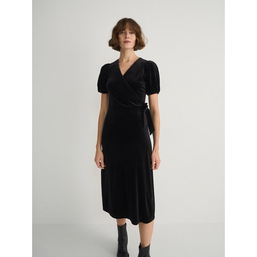 Reserved - Aksamitna sukienka - czarny ze sklepu Reserved w kategorii Sukienki - zdjęcie 169961899