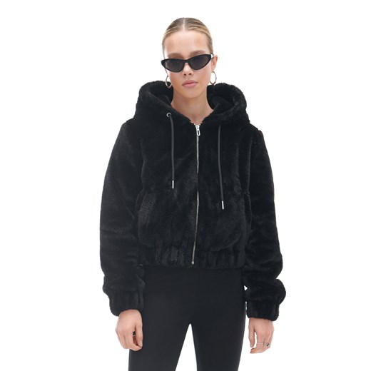 Cropp - Pluszowa czarna kurtka - czarny ze sklepu Cropp w kategorii Kurtki damskie - zdjęcie 170001439