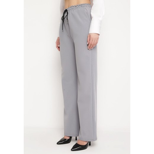 Szare Spodnie z Marszczoną Gumką w Talii i Prostymi Nogawkami Bwinara ze sklepu Born2be Odzież w kategorii Spodnie damskie - zdjęcie 170005396