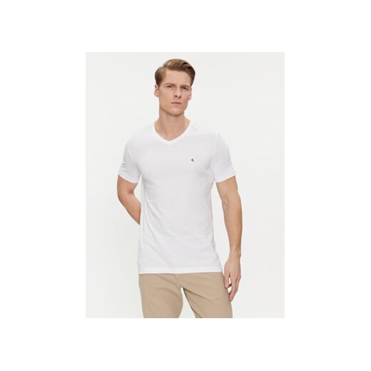 Calvin Klein Jeans T-Shirt Embro Badge J30J325212 Biały Slim Fit ze sklepu MODIVO w kategorii T-shirty męskie - zdjęcie 170009108