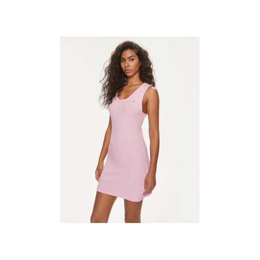 Guess Sukienka codzienna Nyra V4GK03 KBCO2 Różowy Slim Fit ze sklepu MODIVO w kategorii Sukienki - zdjęcie 170057445