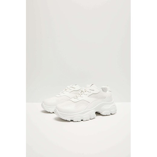 Białe buty sportowe na grubej podeszwie ze sklepu 5.10.15 w kategorii Buty sportowe damskie - zdjęcie 170119907