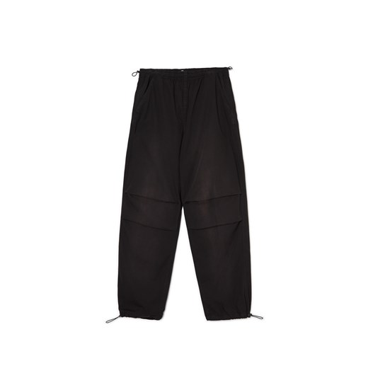 Cropp - Czarne spodnie parachute - inny ze sklepu Cropp w kategorii Spodnie damskie - zdjęcie 170127426