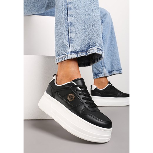 Czarne Sneakersy na Platformie z Metalową Ozdobą Trionna ze sklepu born2be.pl w kategorii Buty sportowe damskie - zdjęcie 170130755