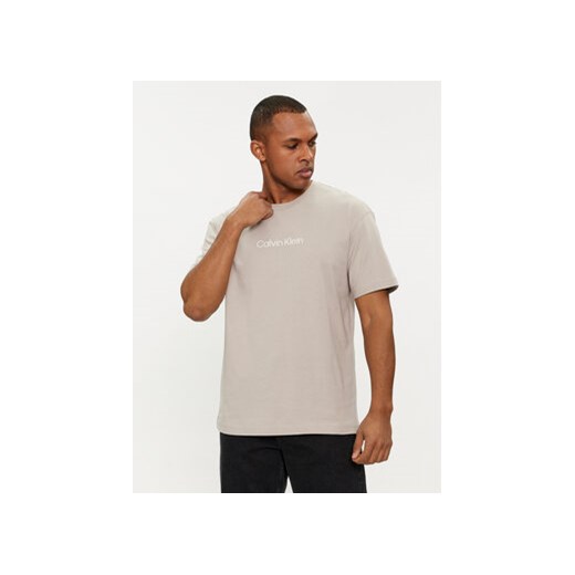 Calvin Klein T-Shirt Hero K10K111346 Beżowy Regular Fit ze sklepu MODIVO w kategorii T-shirty męskie - zdjęcie 170149068