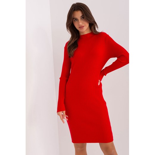Czerwona prążkowana sukienka dzianinowa do kolana ze sklepu 5.10.15 w kategorii Sukienki - zdjęcie 170154586
