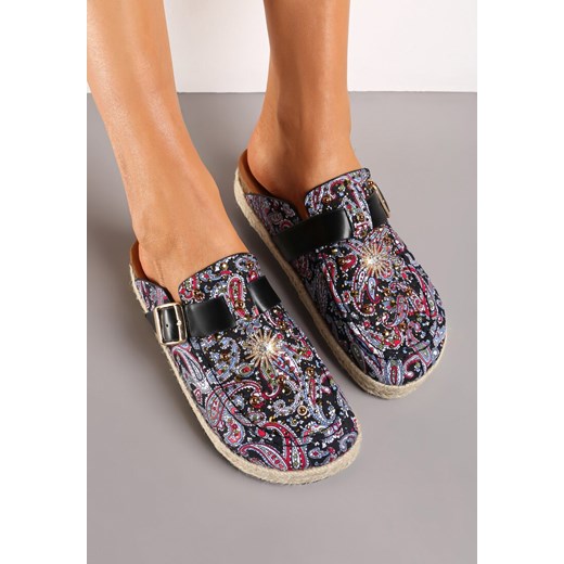 Czarne Klapki na Grubej Podeszwie z Ozdobnym Wzorem z Cyrkoniami i Sprzączką 41 wyprzedaż born2be.pl