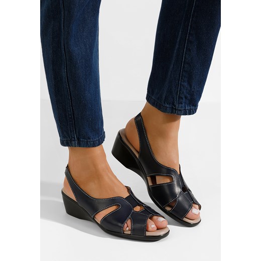 Granatowe sandały damskie Laurella ze sklepu Zapatos w kategorii Sandały damskie - zdjęcie 170176537