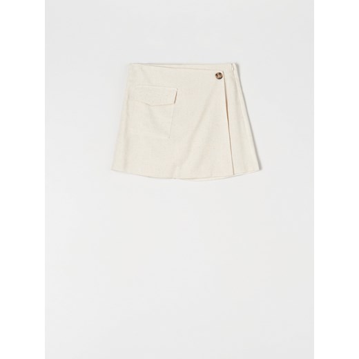 Szorty Sinsay beżowe casual 