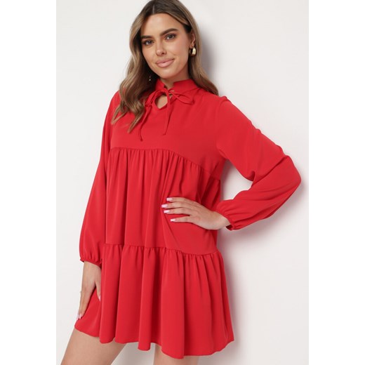 Czerwona Rozkloszowana Sukienka z Falbanką Uxaria ze sklepu Born2be Odzież w kategorii Sukienki - zdjęcie 170224377