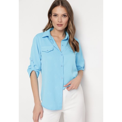 Niebieska Klasyczna Koszula z Imitacją Kieszeni i Ozdobnymi Tłoczeniami Lallama ze sklepu Born2be Odzież w kategorii Koszule damskie - zdjęcie 170308868