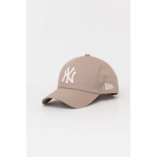 New Era czapka z daszkiem bawełniana kolor beżowy z aplikacją NEW YORK YANKEES ze sklepu PRM w kategorii Czapki z daszkiem męskie - zdjęcie 170329588