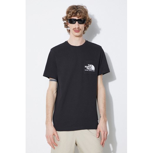 The North Face t-shirt bawełniany M Berkeley California Pocket S/S Tee męski kolor czarny z nadrukiem NF0A87U2JK31 ze sklepu PRM w kategorii T-shirty męskie - zdjęcie 170329786