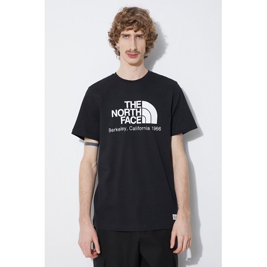 The North Face t-shirt bawełniany M Berkeley California S/S Tee męski kolor czarny z nadrukiem NF0A87U5JK31 ze sklepu PRM w kategorii T-shirty męskie - zdjęcie 170329788