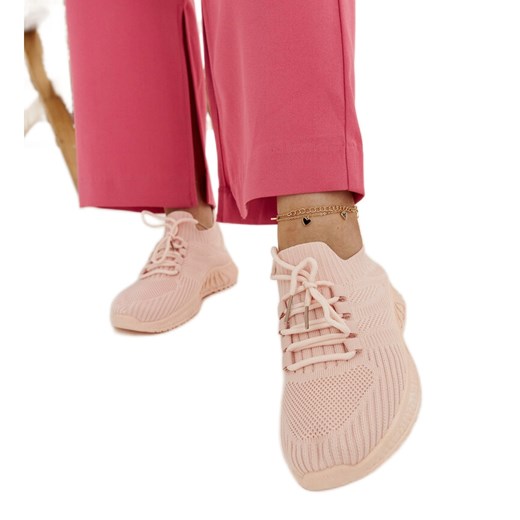 Różowe materiałowe sneakersy Ornella ze sklepu ButyModne.pl w kategorii Buty sportowe damskie - zdjęcie 170335768