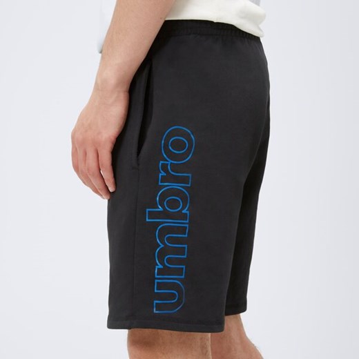 umbro szorty fw linear logo graphic 66203u-060 Umbro L 50style.pl