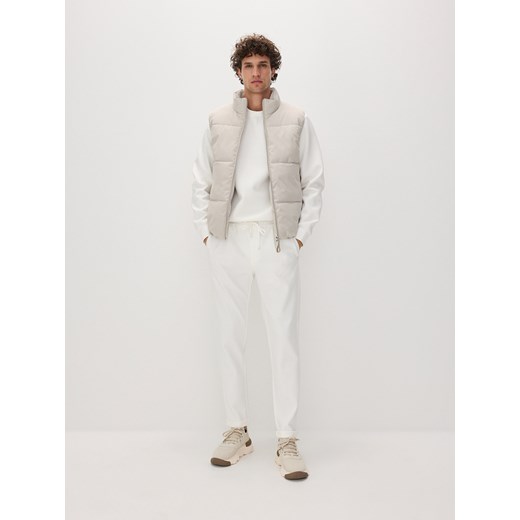 Reserved - Spodnie regular fit - złamana biel ze sklepu Reserved w kategorii Spodnie męskie - zdjęcie 170339095