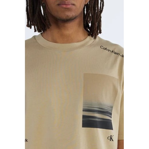 CALVIN KLEIN JEANS T-shirt SERENITY BACK GRAPHIC | Regular Fit XXL Gomez Fashion Store promocyjna cena