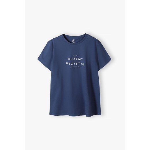 Bawełniany t-shirt męski z napisem Możemy Wszystko granatowy Family Concept By 5.10.15. M okazja 5.10.15