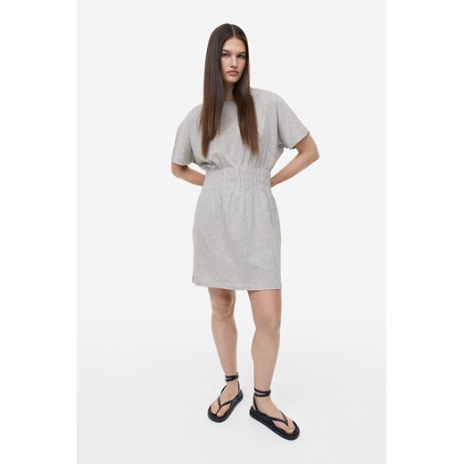 H & M - T-shirtowa sukienka z elastycznym marszczeniem - Szary ze sklepu H&M w kategorii Sukienki - zdjęcie 170430256