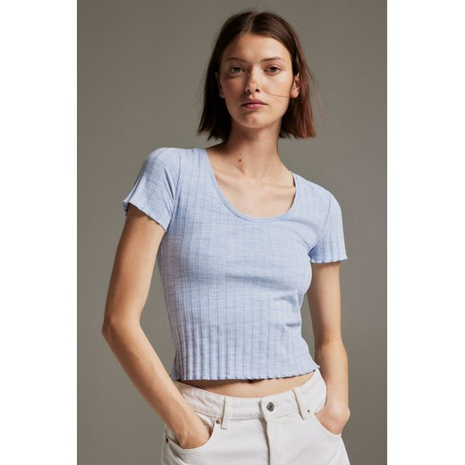 H & M - Prążkowany T-shirt z głębokim dekoltem - Niebieski ze sklepu H&M w kategorii Bluzki damskie - zdjęcie 170430319