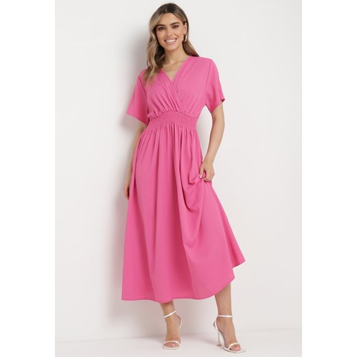 Różowa Sukienka Długa o Rozkloszowanym Fasonie z Kopertowym Dekoltem Saliusa ze sklepu Born2be Odzież w kategorii Sukienki - zdjęcie 170441236
