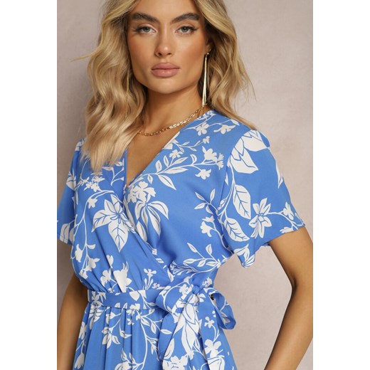 Niebieska Asymetryczna Sukienka Kopertowa z Gumką w Pasie i Kwiatowym Wzorem Renee L promocja Renee odzież