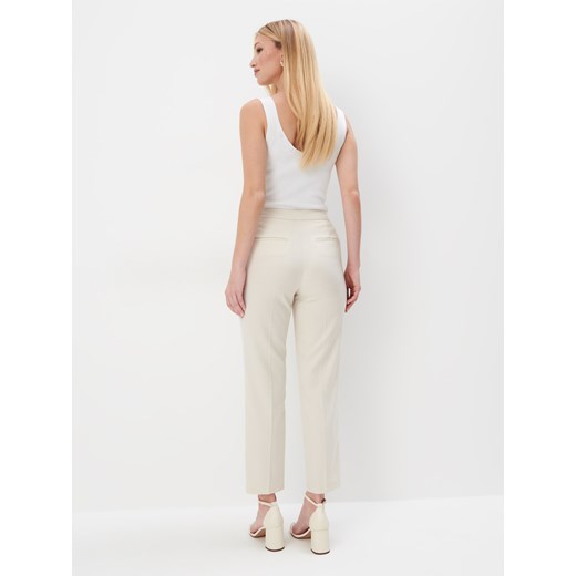 Spodnie damskie beżowe Mohito 
