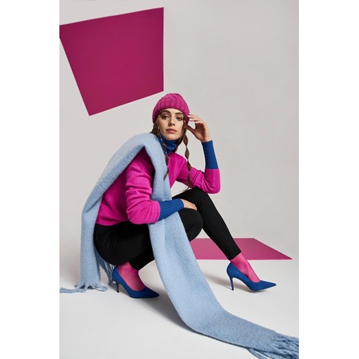 Ciepła czapka z warkoczowym spoltem fuksjowa uniwersalny okazyjna cena Moodo.pl