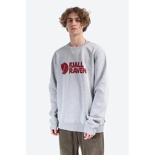 Fjallraven bluza bawełniana Logo Sweater męska kolor szary z aplikacją F84142-345 ze sklepu ANSWEAR.com w kategorii Bluzy męskie - zdjęcie 170470887