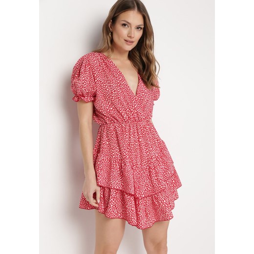 Czerwona Sukienka z Gumką w Talii z Kopertowym Dekoltem Ianveia ze sklepu Born2be Odzież w kategorii Sukienki - zdjęcie 170511767