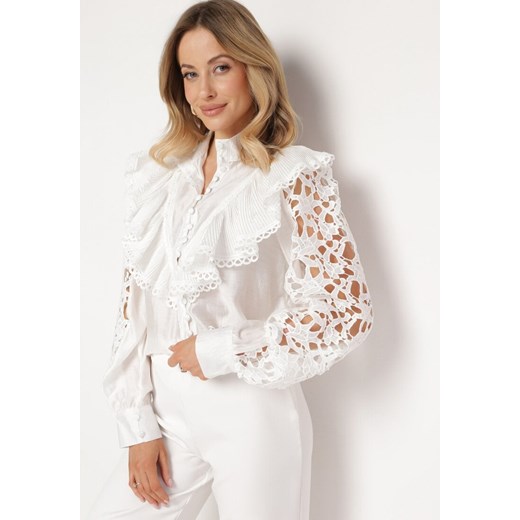 Biała Koszula Ażurowa ze Stójką w Stylu Retro Radinca ze sklepu Born2be Odzież w kategorii Koszule damskie - zdjęcie 170528655