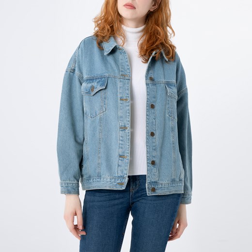 Damska kurtka dżinsowa oversize niebieska ze sklepu WITTCHEN w kategorii Kurtki damskie - zdjęcie 170552635