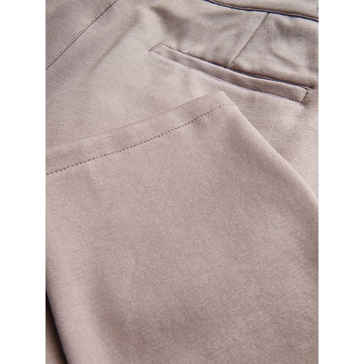 Reserved - Spodnie chino slim - beżowy Reserved L Reserved