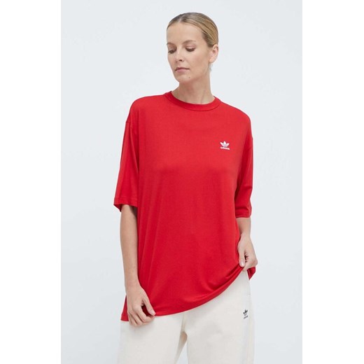 adidas Originals t-shirt Trefoil Tee damski kolor czerwony IR8069 ze sklepu ANSWEAR.com w kategorii Bluzki damskie - zdjęcie 170578937