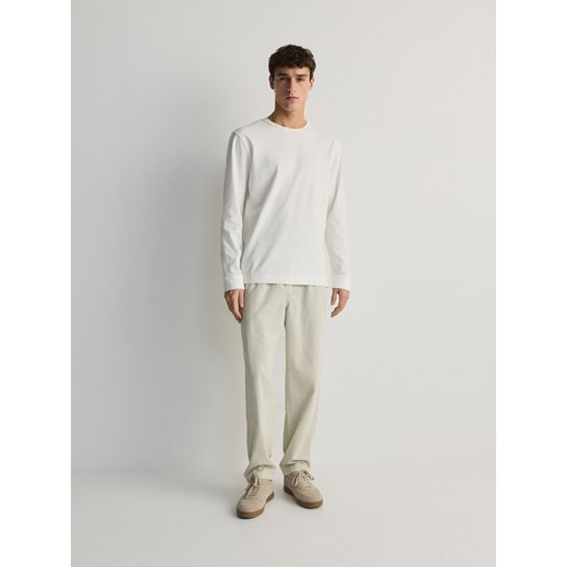 Reserved - Spodnie jogger - złamana biel ze sklepu Reserved w kategorii Spodnie męskie - zdjęcie 170588286